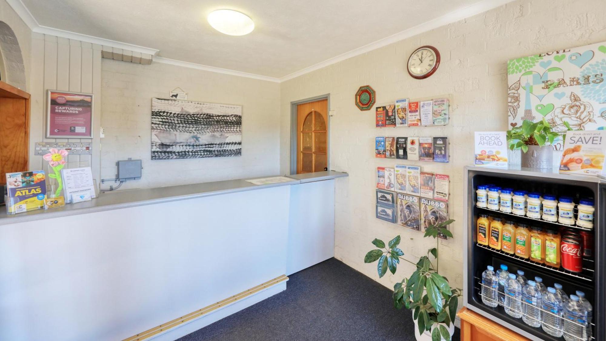 Blue Diamond Motor Inn Dubbo Esterno foto