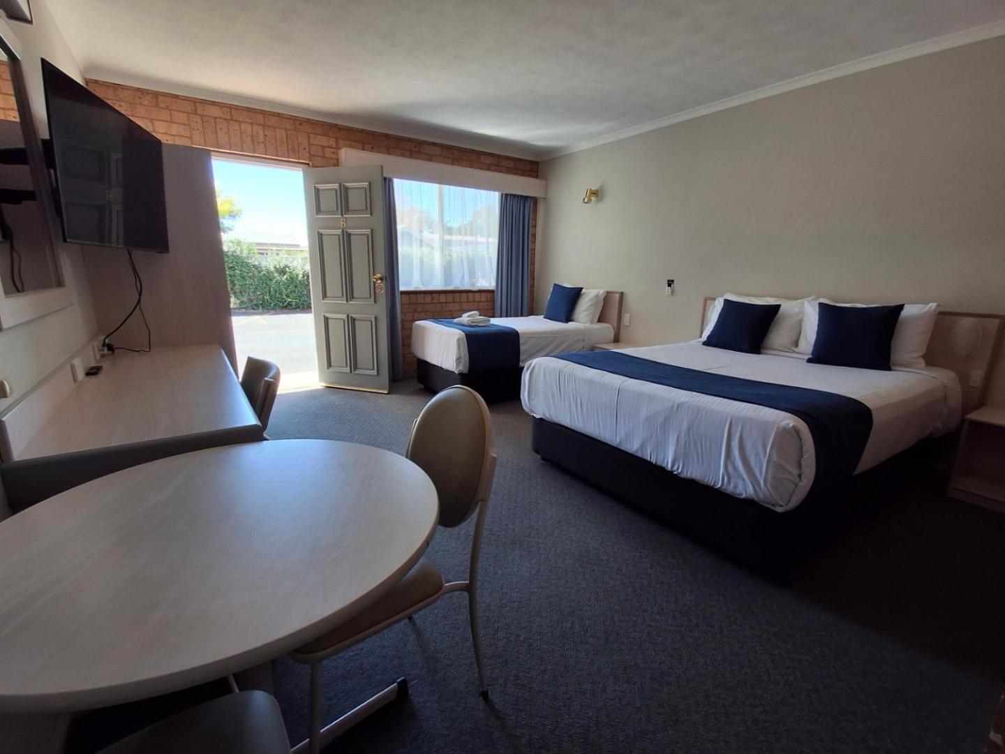Blue Diamond Motor Inn Dubbo Esterno foto