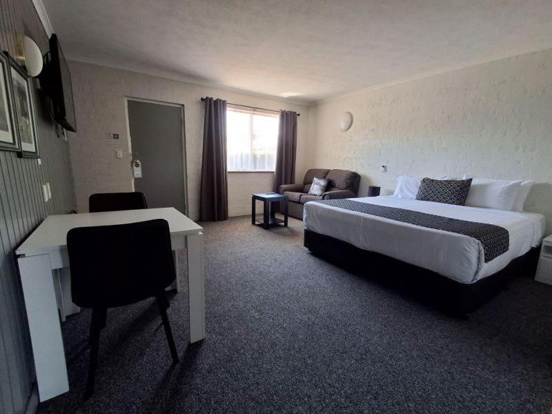 Blue Diamond Motor Inn Dubbo Esterno foto
