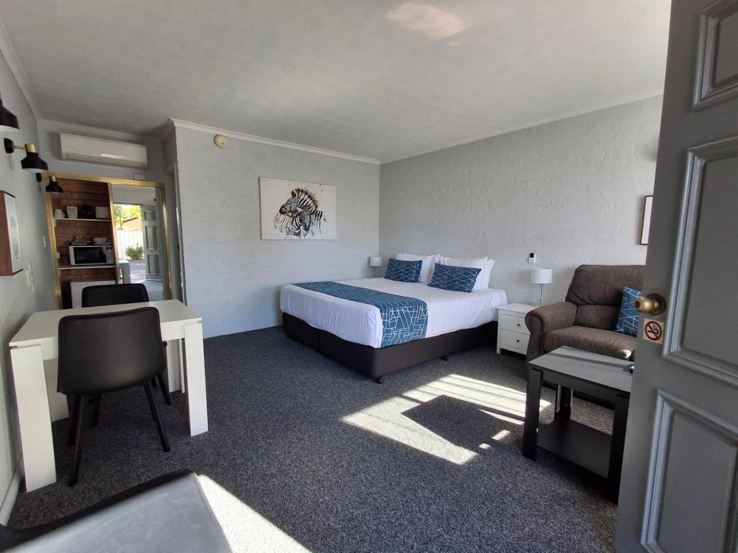 Blue Diamond Motor Inn Dubbo Esterno foto
