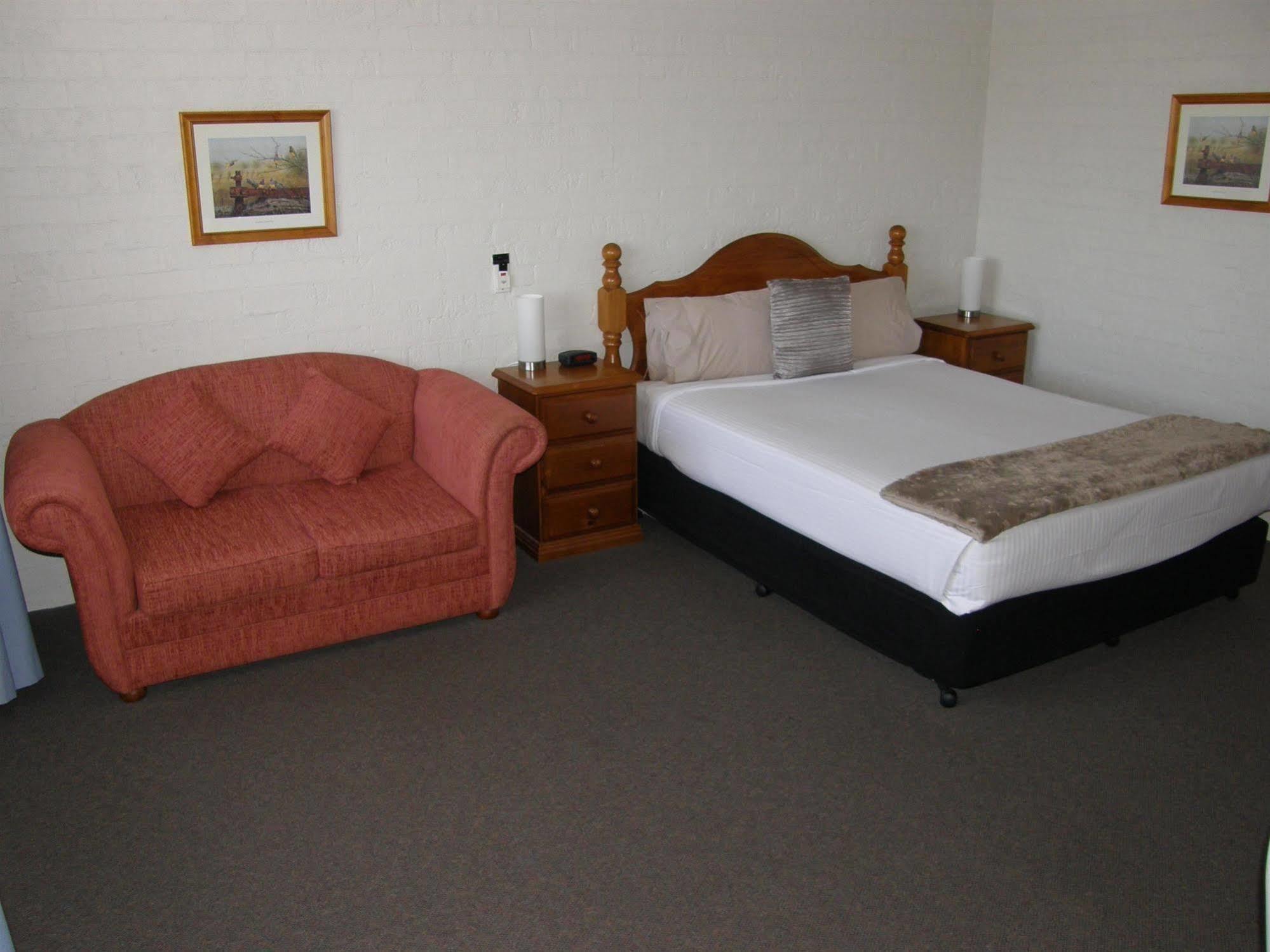 Blue Diamond Motor Inn Dubbo Esterno foto