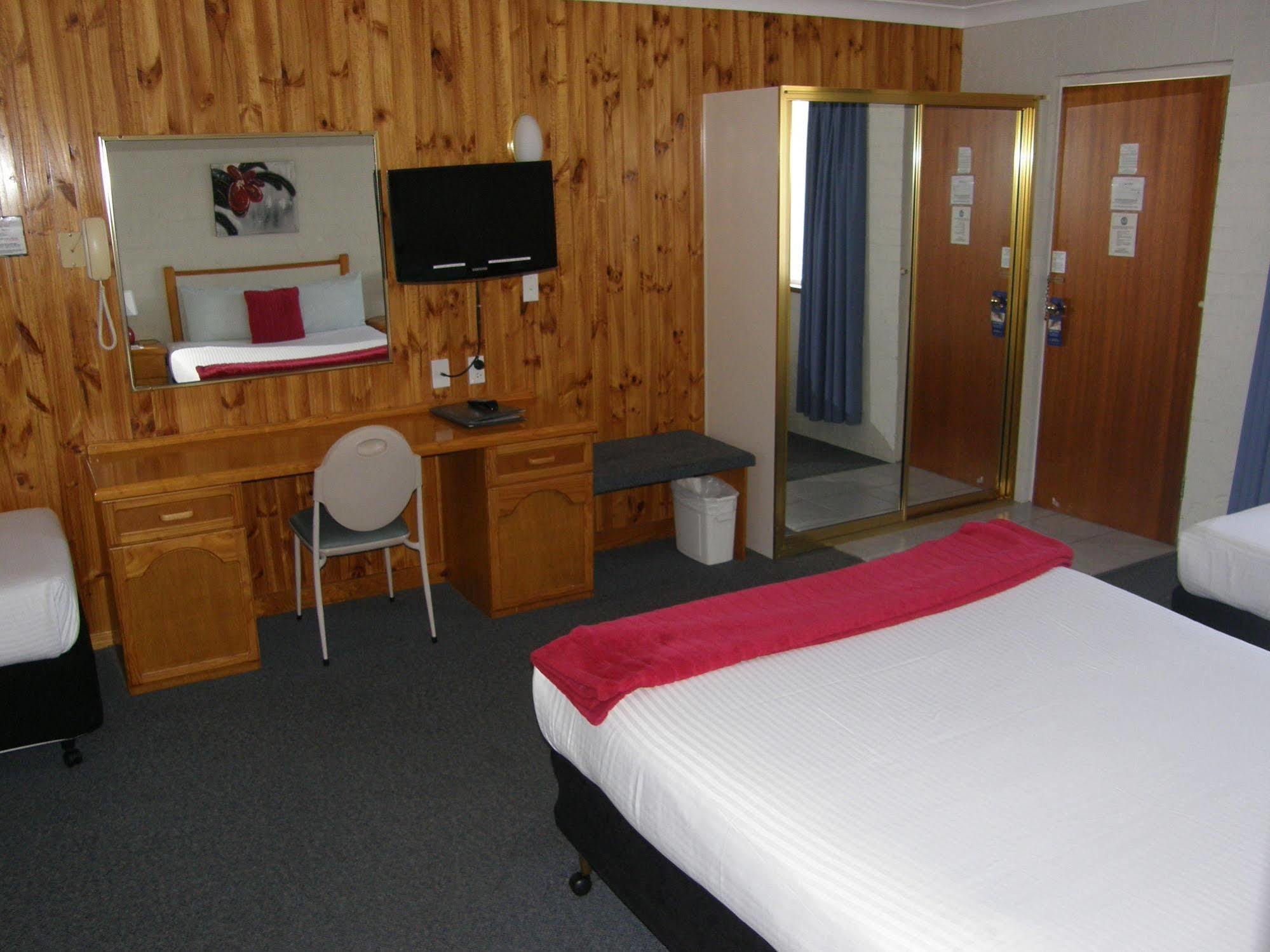 Blue Diamond Motor Inn Dubbo Esterno foto