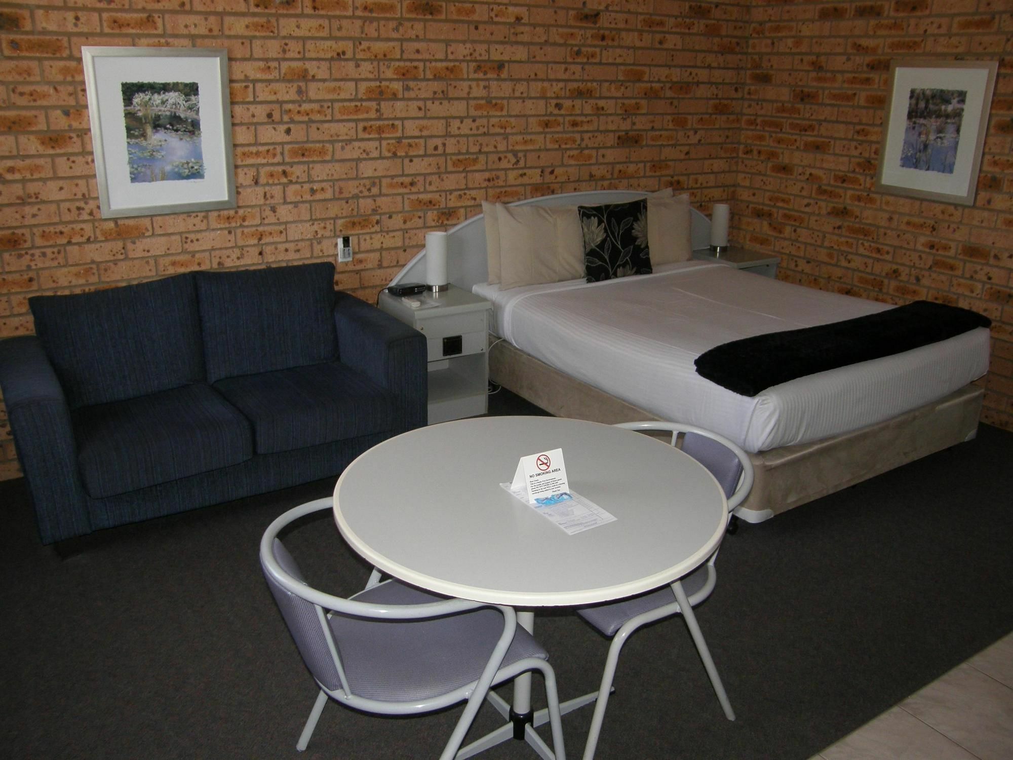 Blue Diamond Motor Inn Dubbo Esterno foto